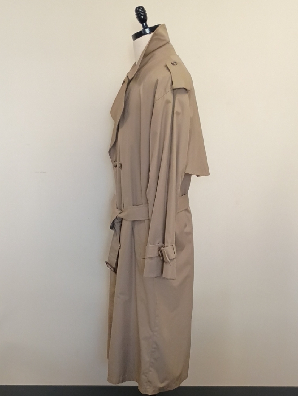 London Fog Vintage Khaki Trench Coat Belted Lined Double Breasted 40R - Picture 4 of 10
